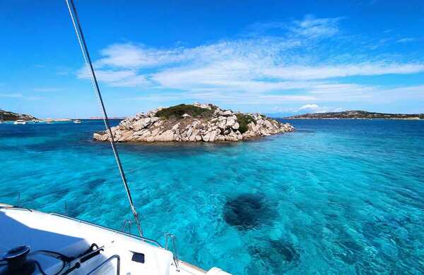 The problem is not that the Sardinians think they have the most beautiful sea in the world... the problem is that maybe they are right!