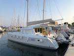 Lagoon 421