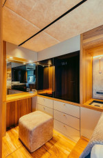 Moon Yacht 65 