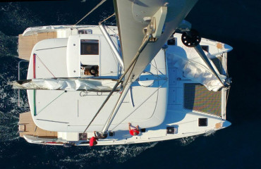 catamarano a noleggio sardegna